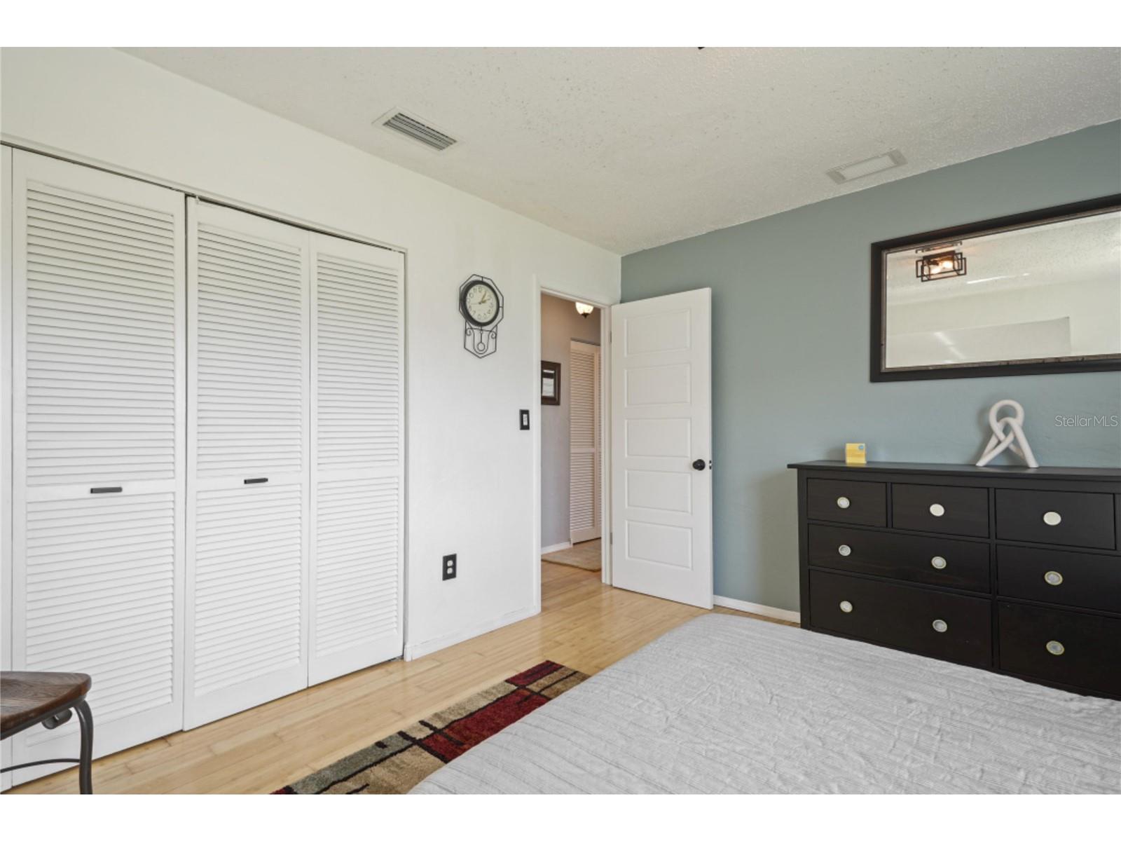 Image 22 of 44 For 59 Chippingwood Lane