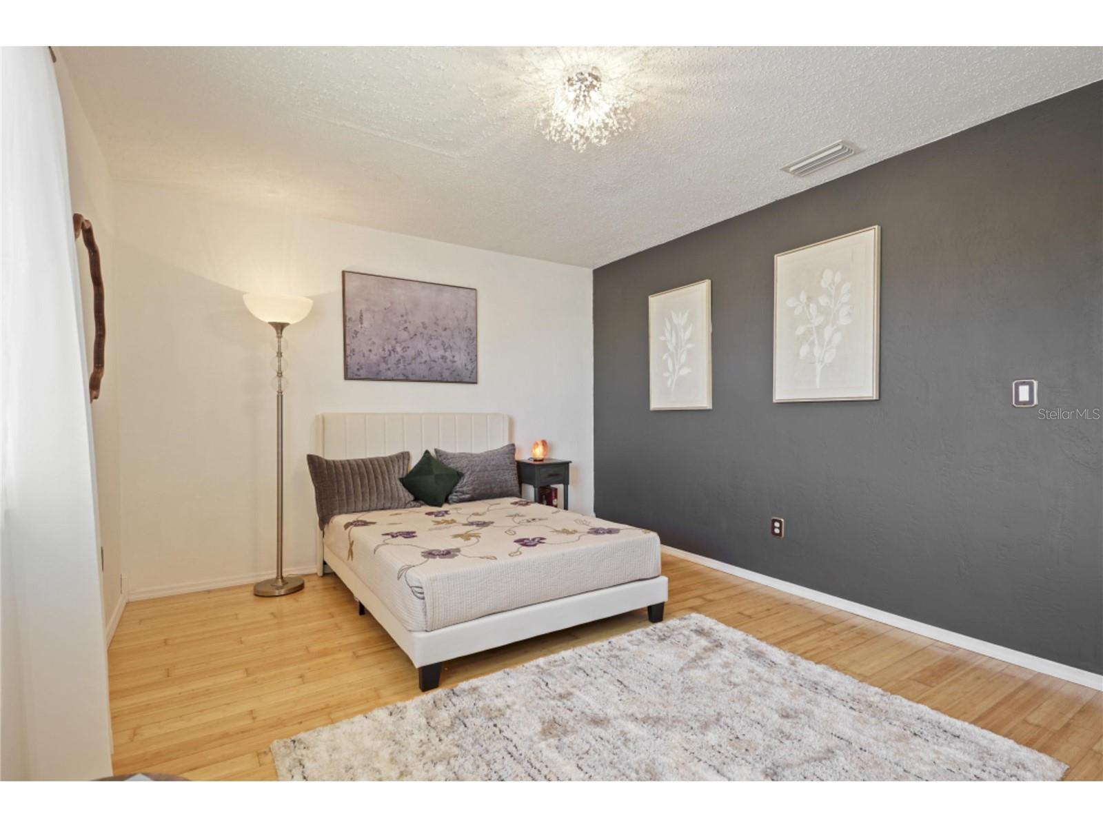 Image 31 of 44 For 59 Chippingwood Lane