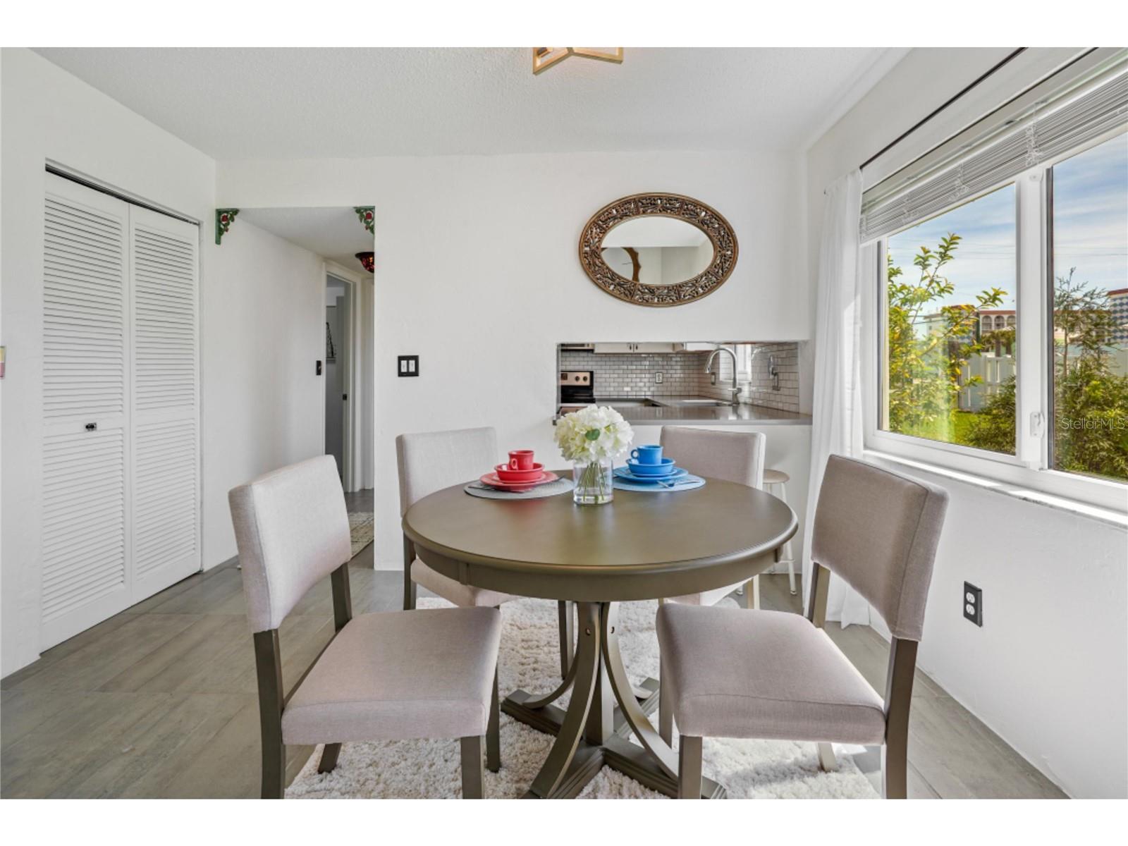 Image 7 of 44 For 59 Chippingwood Lane