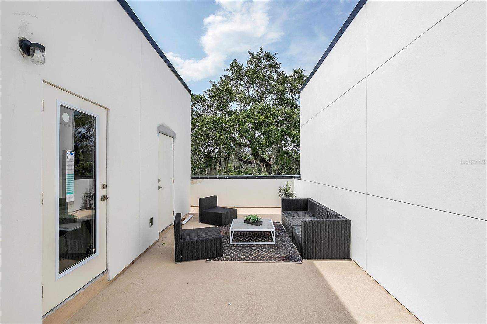 Image 39 of 42 For 266 Park Lake Street 16