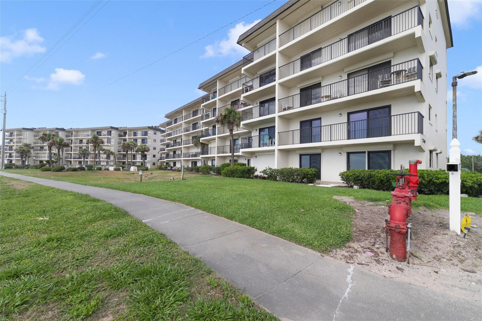 Image 21 of 23 For 2700 Ocean Shore Boulevard 211