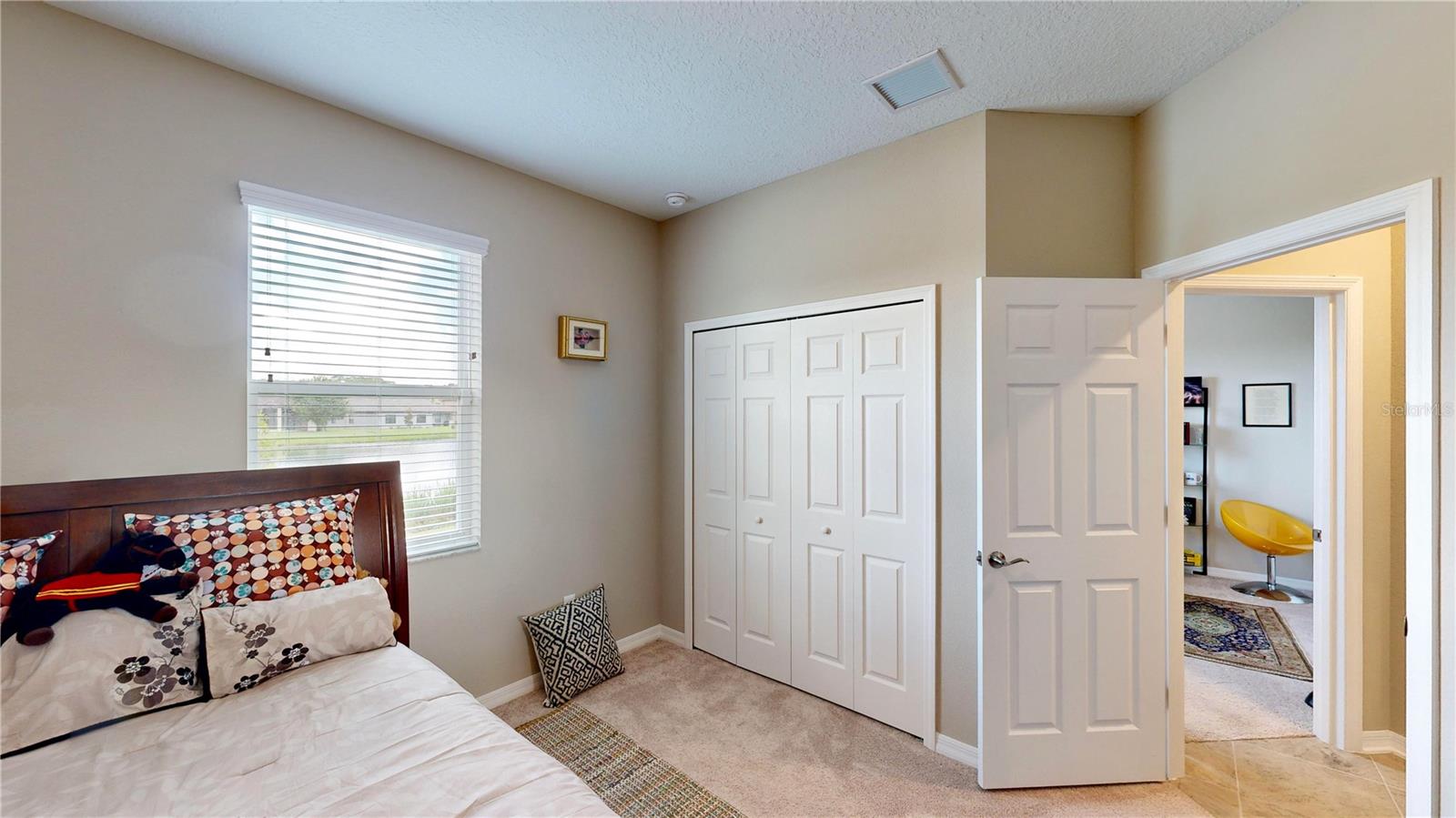 Listing photo id 8 for 33161 Kateland Drive