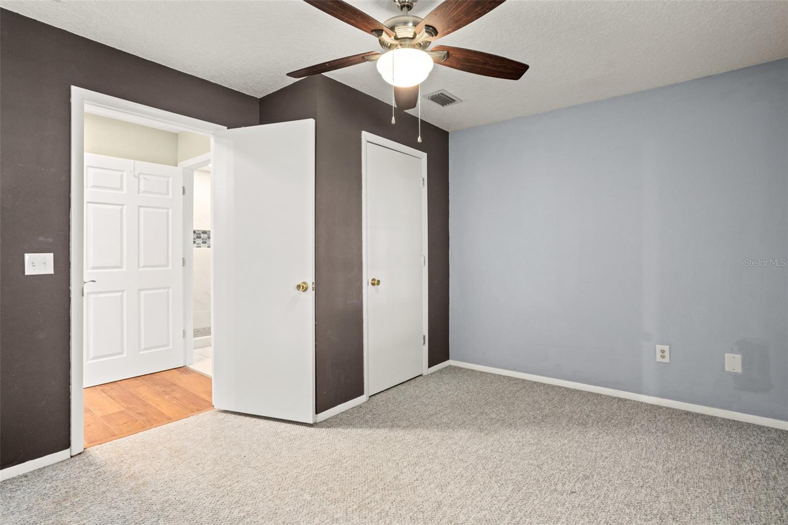 Image 19 of 38 For 809 Mentmore Circle