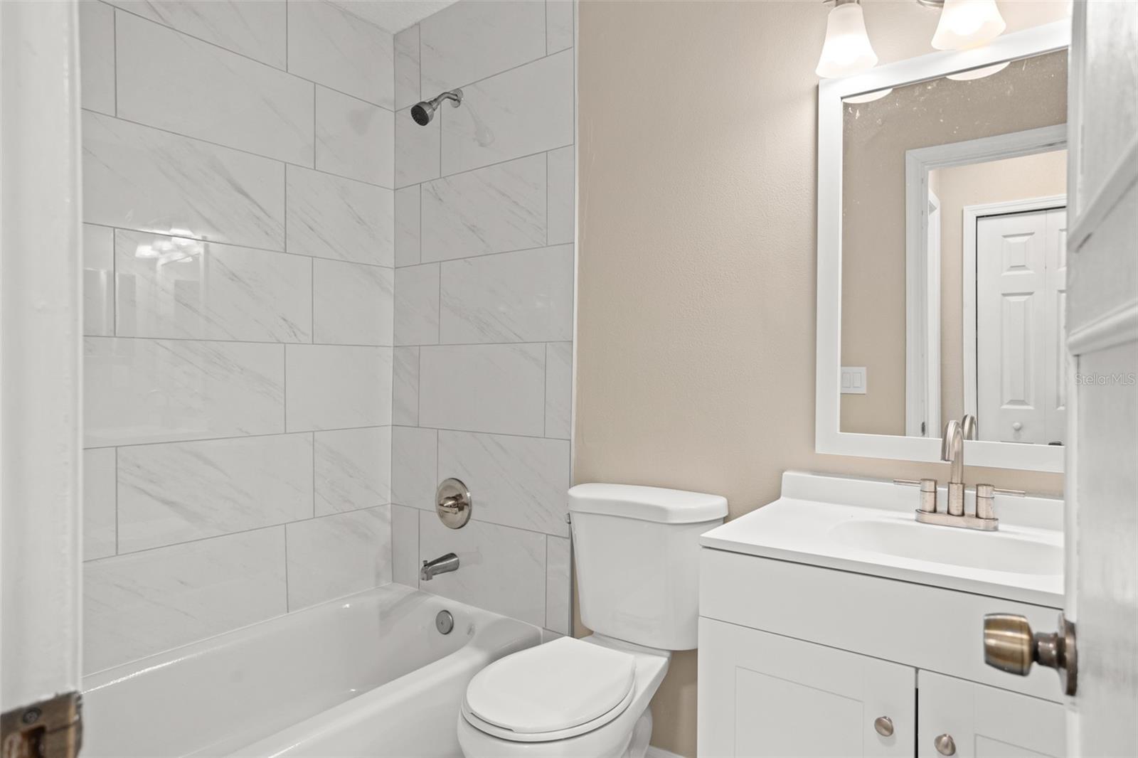 Image 22 of 38 For 809 Mentmore Circle