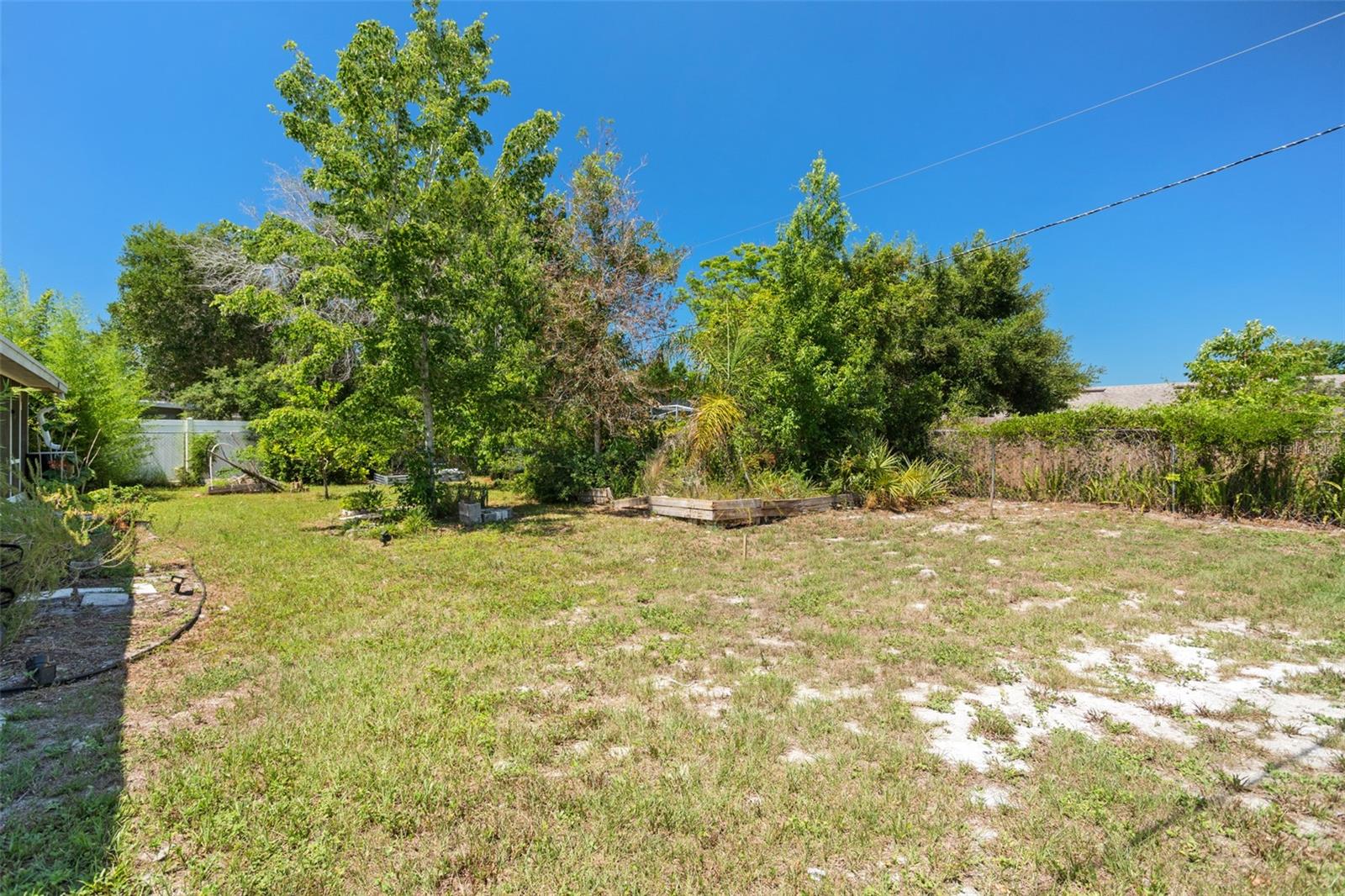 Image 31 of 38 For 809 Mentmore Circle