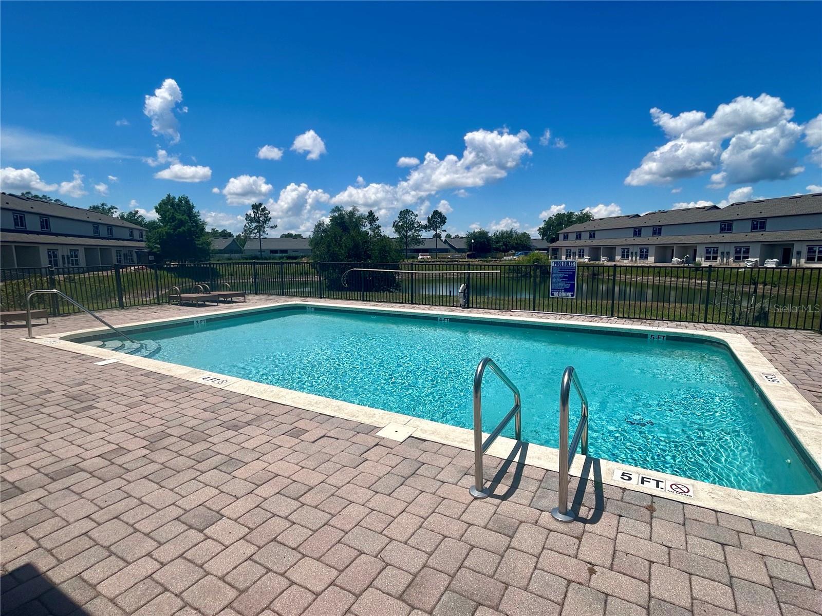 Image 11 of 70 For 1712 Barton Towne Circle