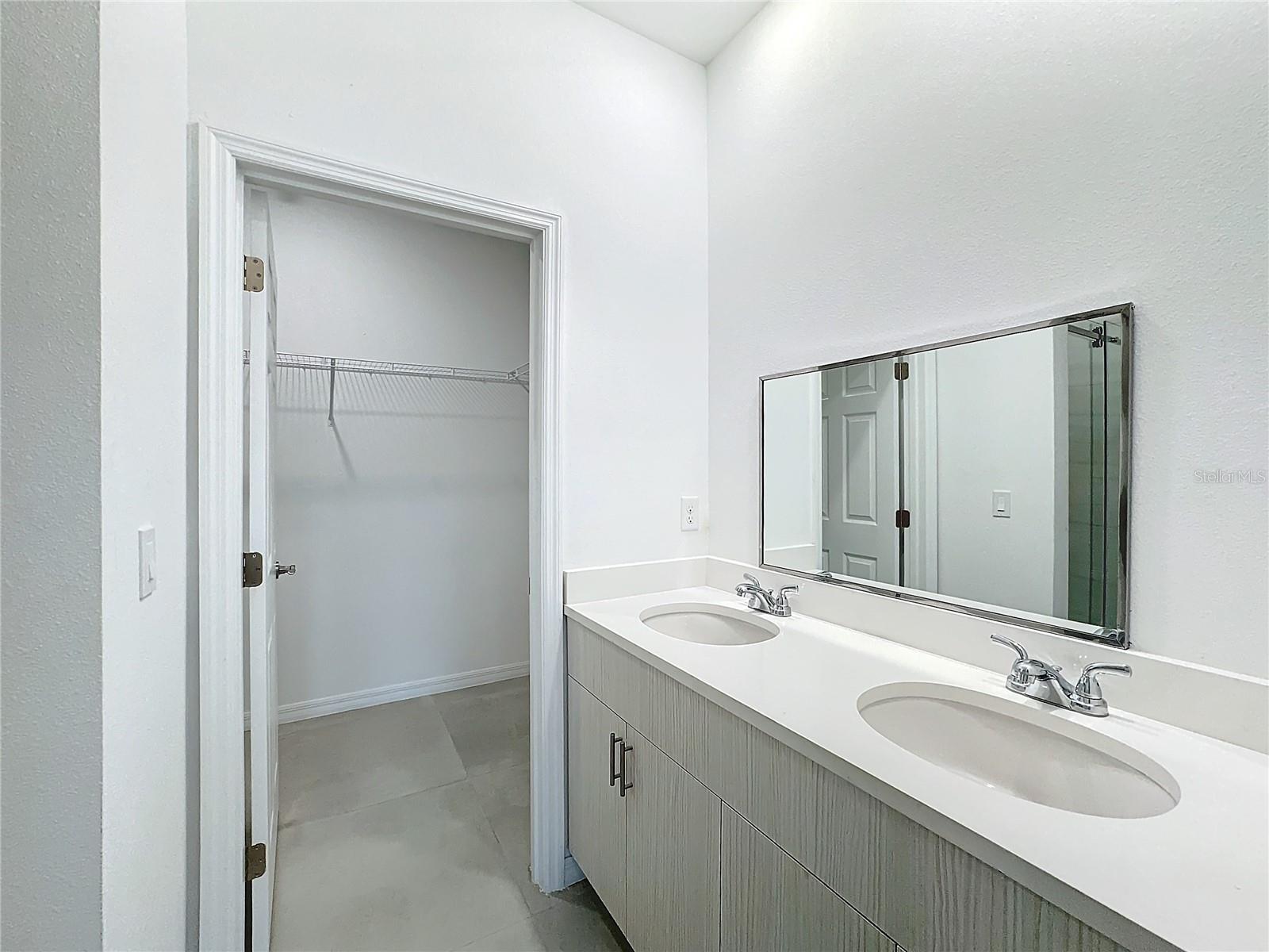 Image 39 of 42 For 1710 Barton Towne Circle