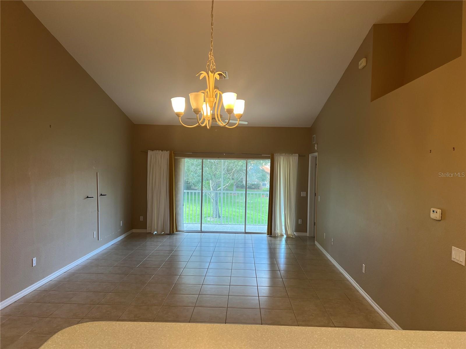 Image 4 of 5 For 5390 Admiral Way  12-202
