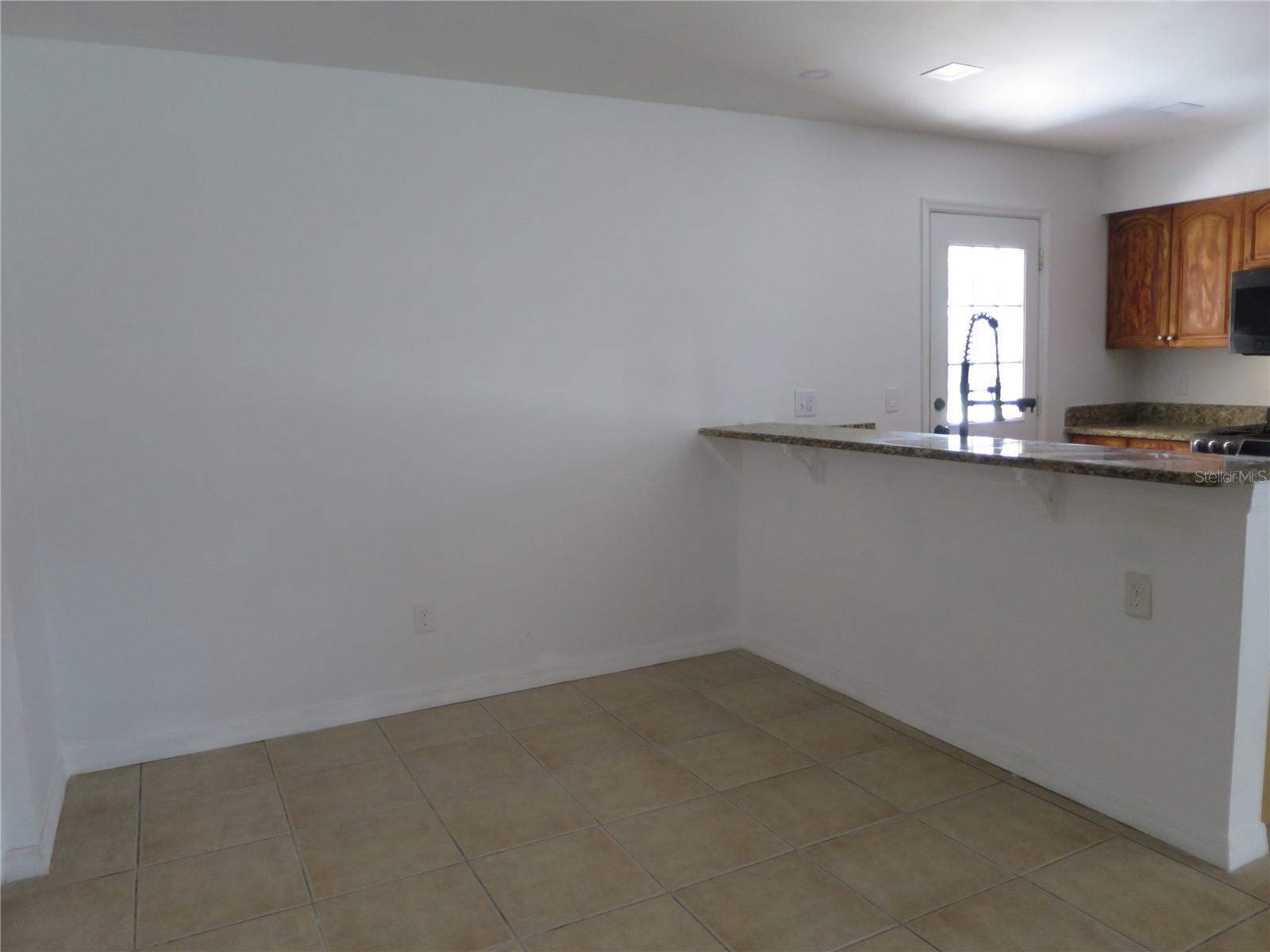 Image 11 of 41 For 10602 Whitman Circle
