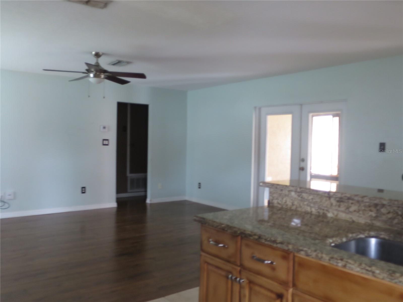 Image 14 of 41 For 10602 Whitman Circle