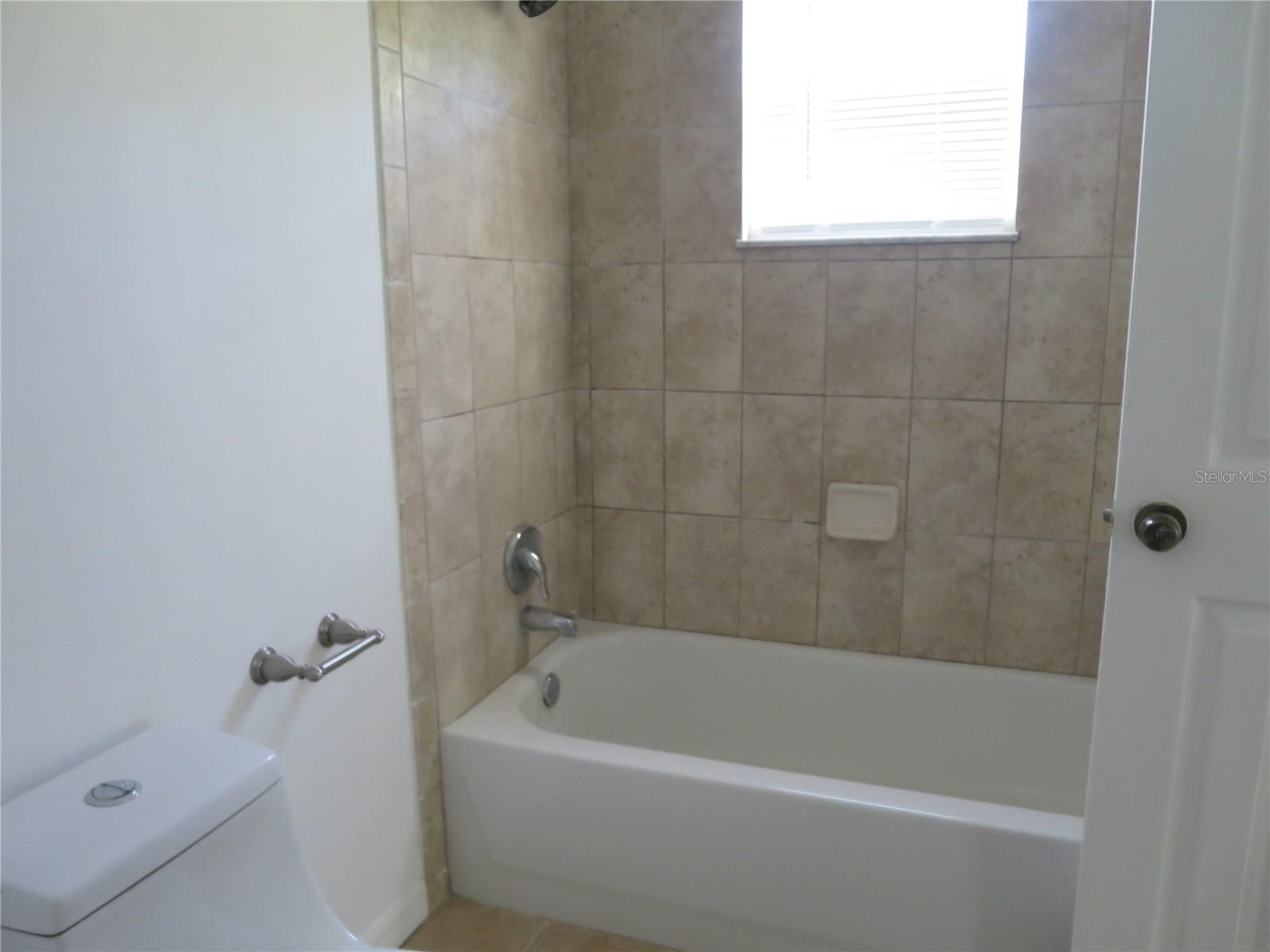 Image 21 of 41 For 10602 Whitman Circle