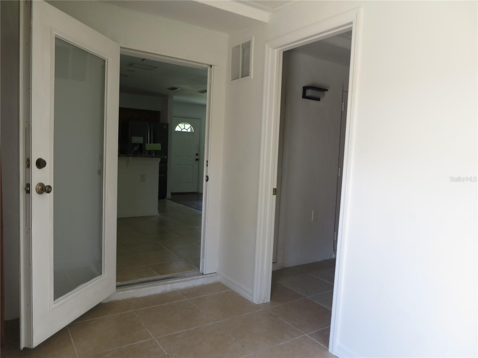 Image 26 of 41 For 10602 Whitman Circle