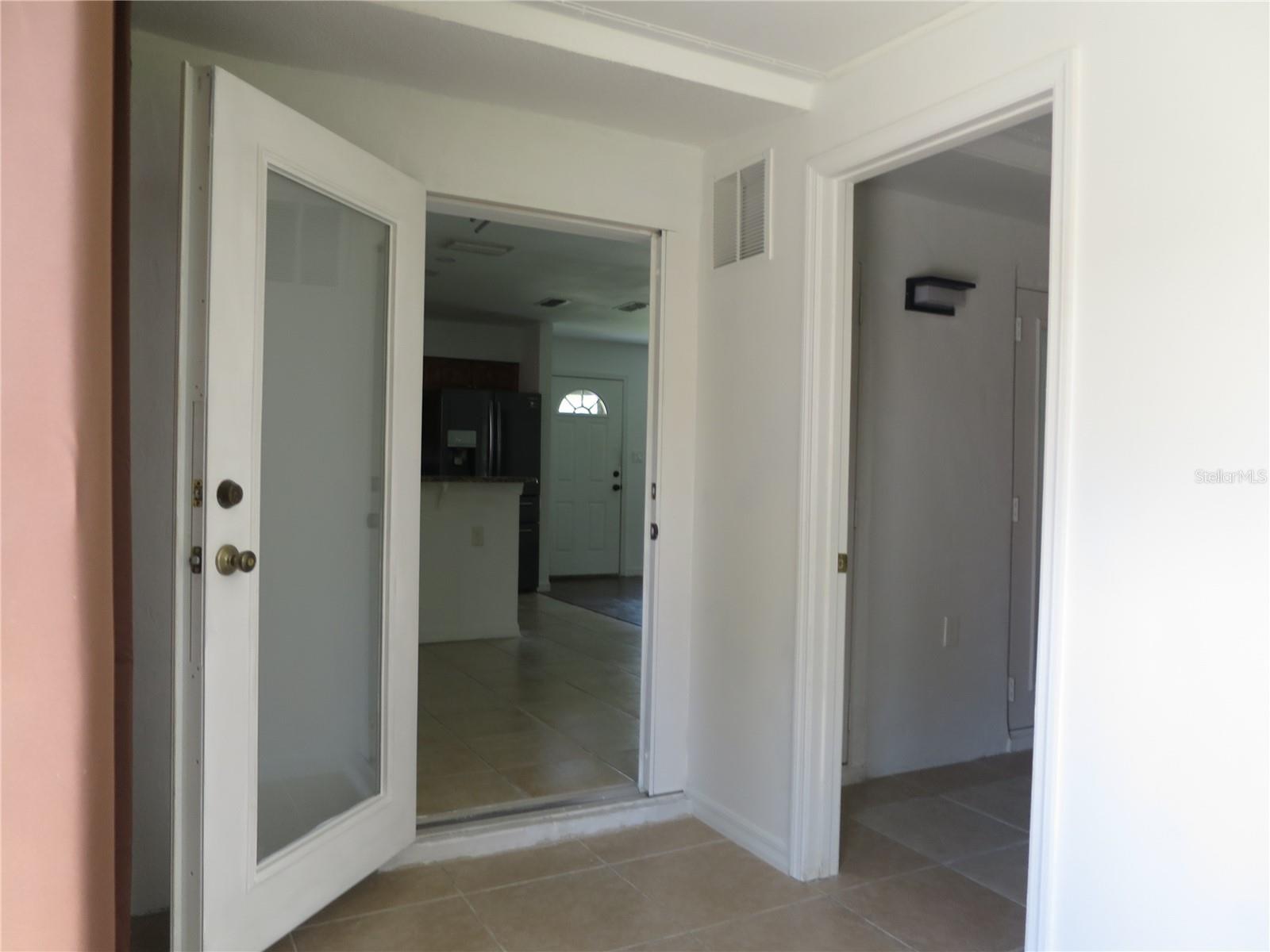 Image 31 of 41 For 10602 Whitman Circle