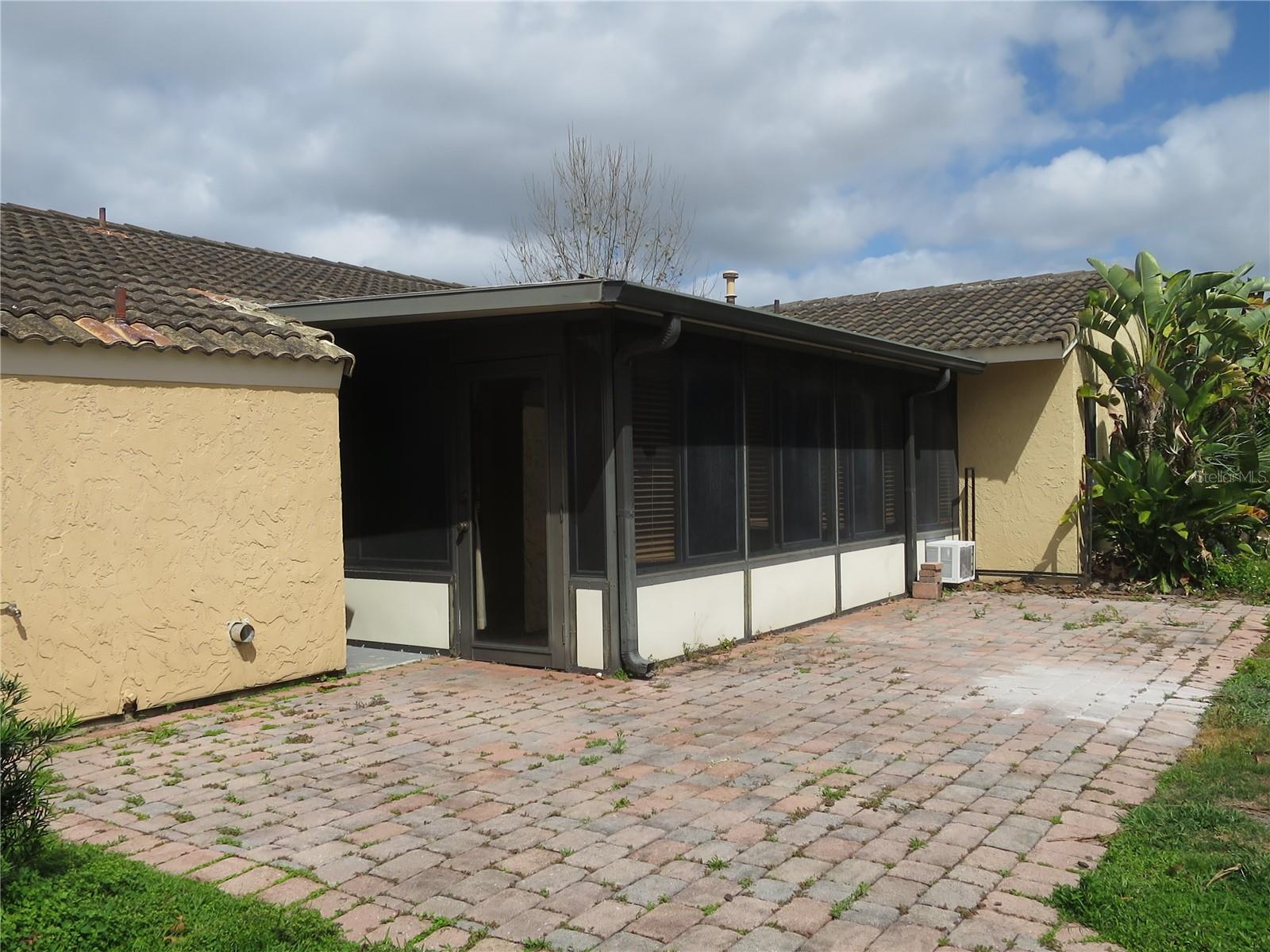 Image 38 of 41 For 10602 Whitman Circle
