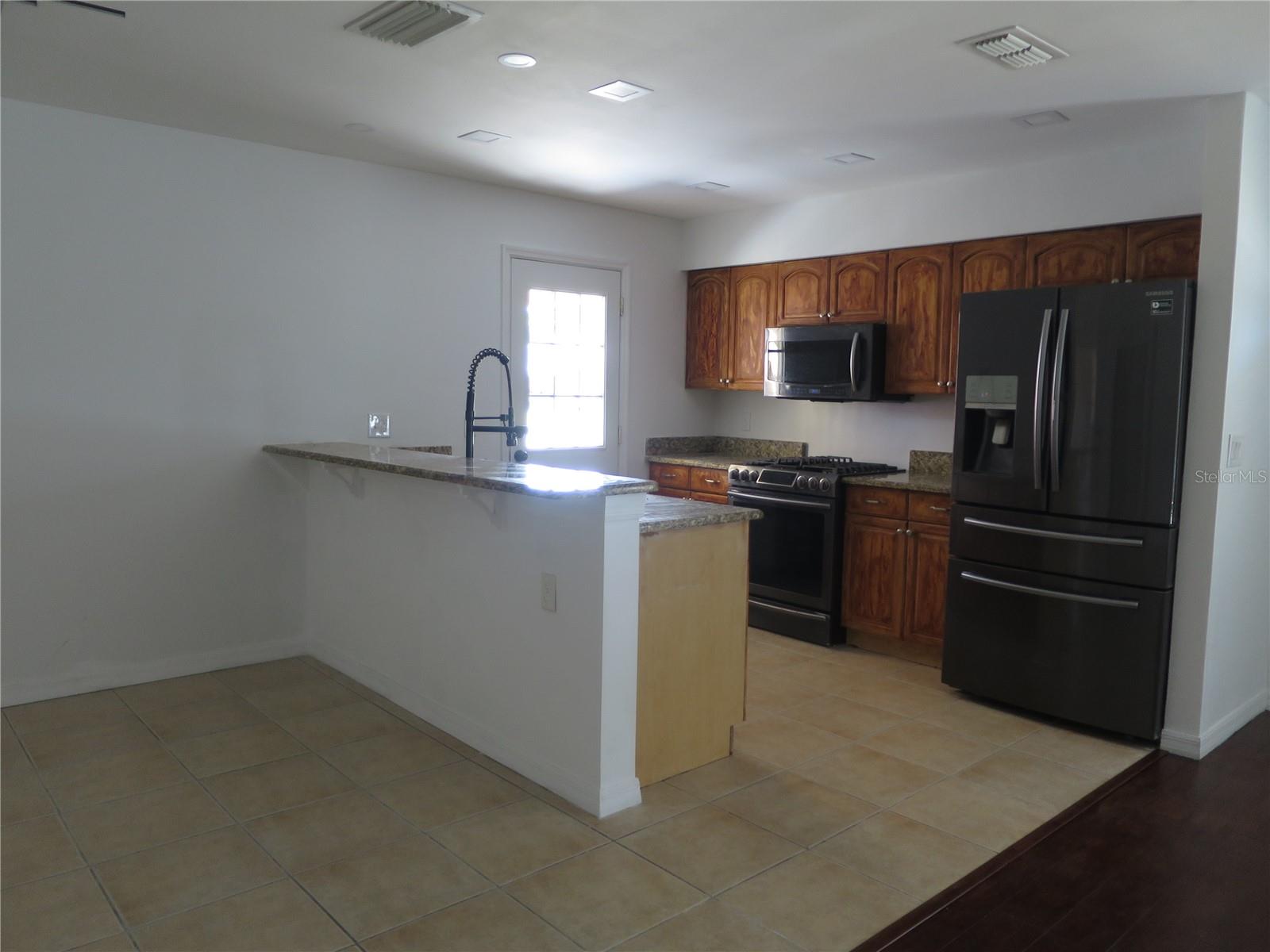 Image 7 of 41 For 10602 Whitman Circle