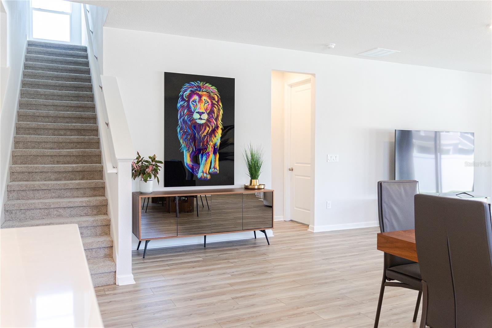 Image 7 of 19 For 7904 Waterfield Avenue 1