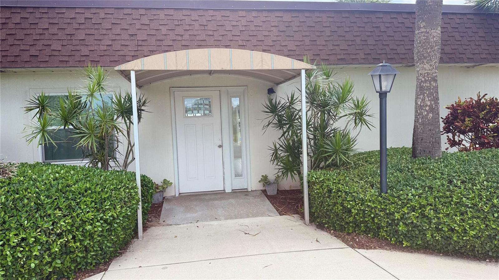 Image 36 of 43 For 190 Paradise Boulevard 9