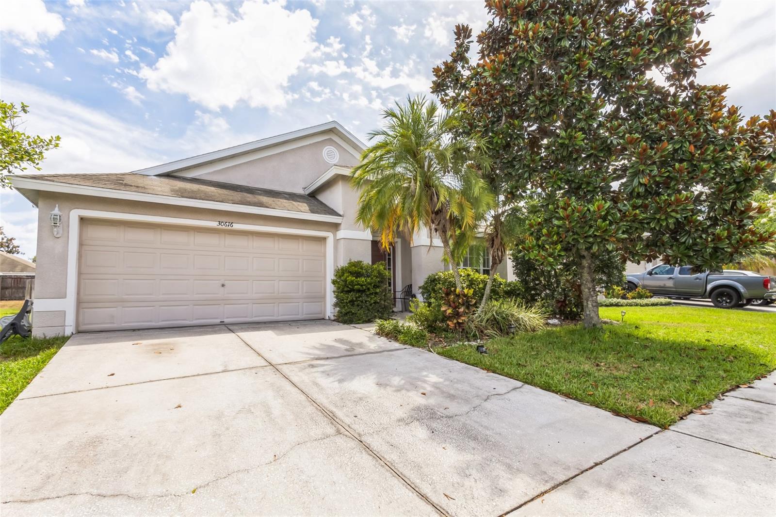 Details for 30616 Lanesborough Circle, WESLEY CHAPEL, FL 33543