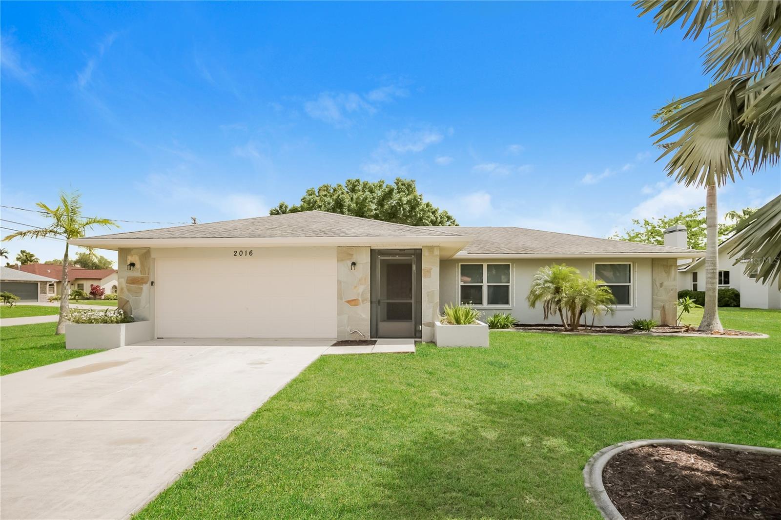 Details for 2016 9th Terrace, CAPE CORAL, FL 33990