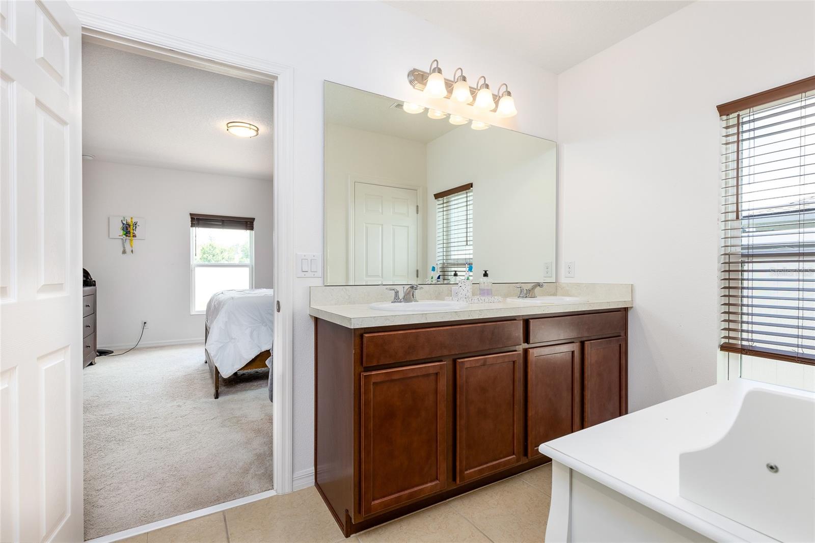 Image 9 of 21 For 122 Blue Cypress Drive