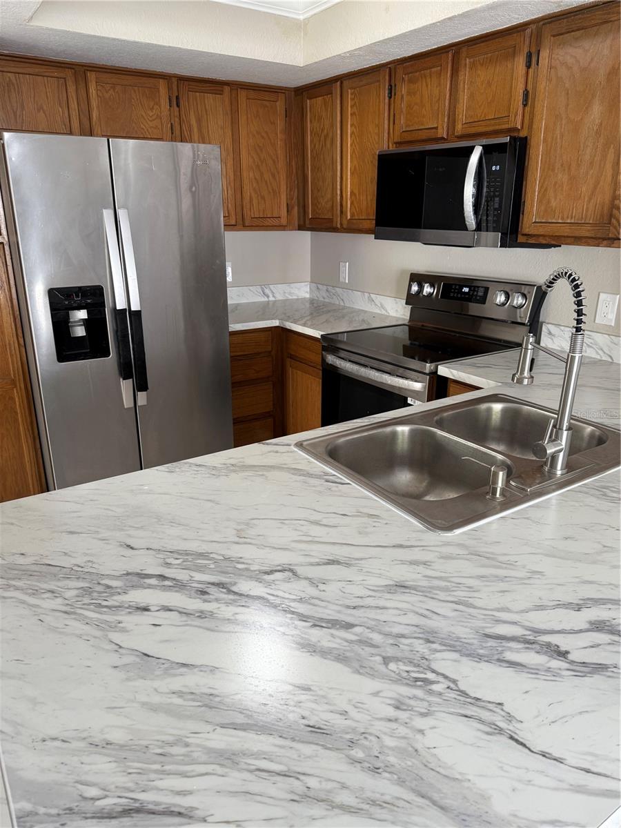 Image 9 of 27 For 2444 Summerfield Way 1