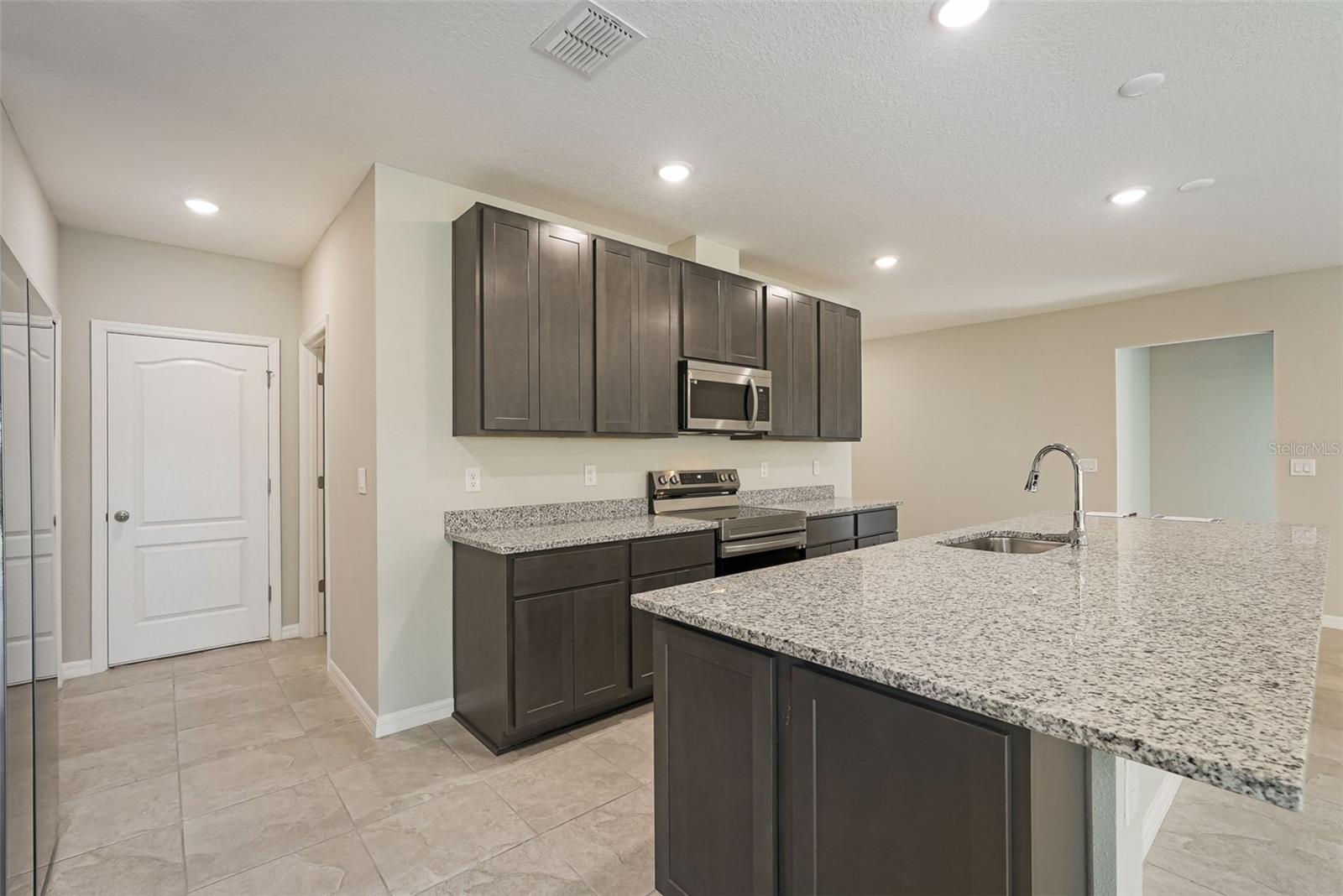 Image 20 of 41 For 25134 Doredo Drive
