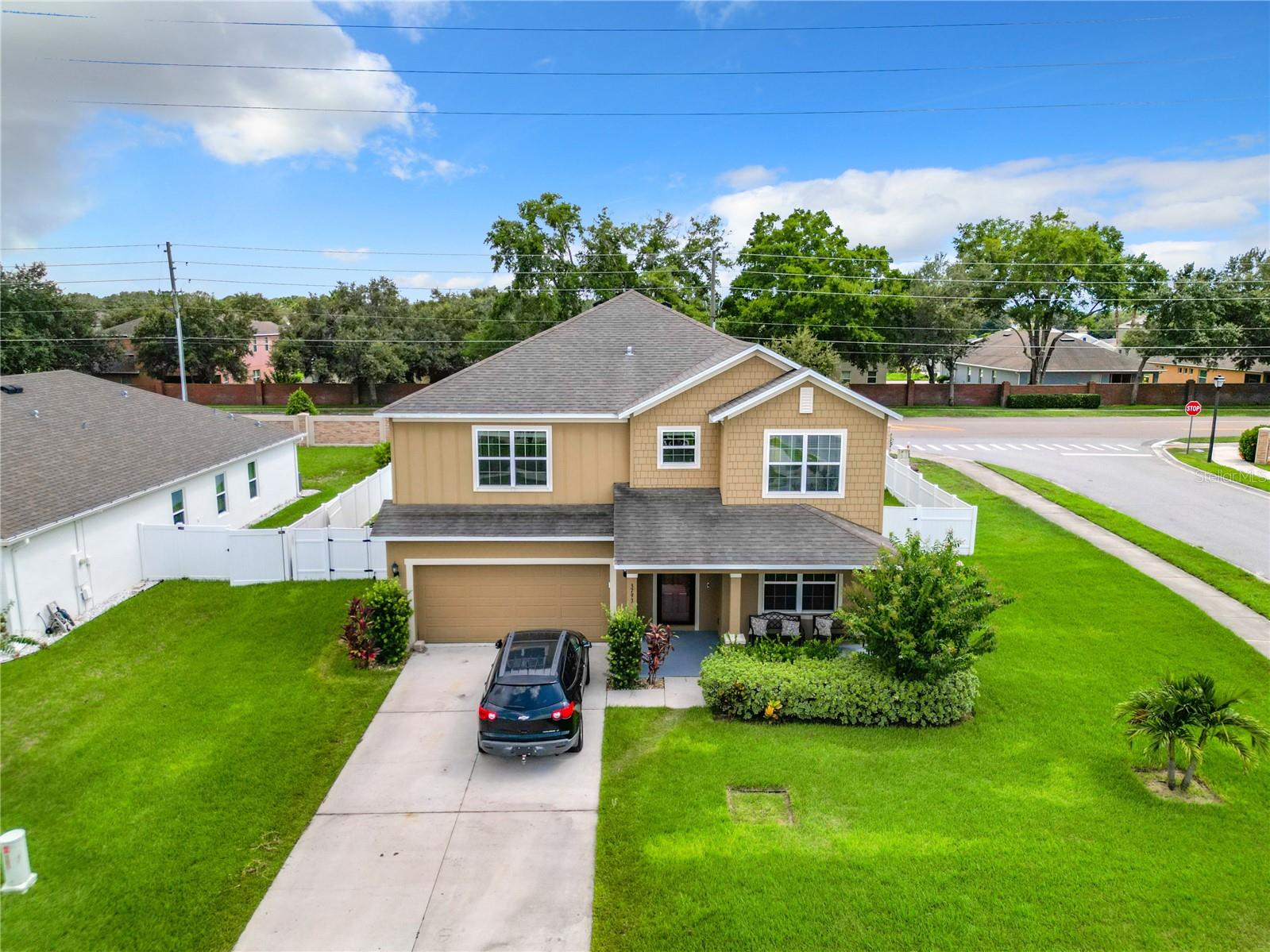 Image 4 of 26 For 3793 Apopka Ridge Circle