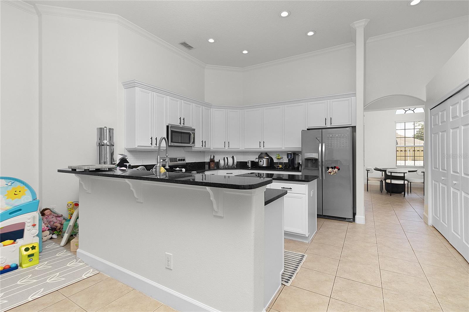 Image 18 of 81 For 4965 Parkview Drive