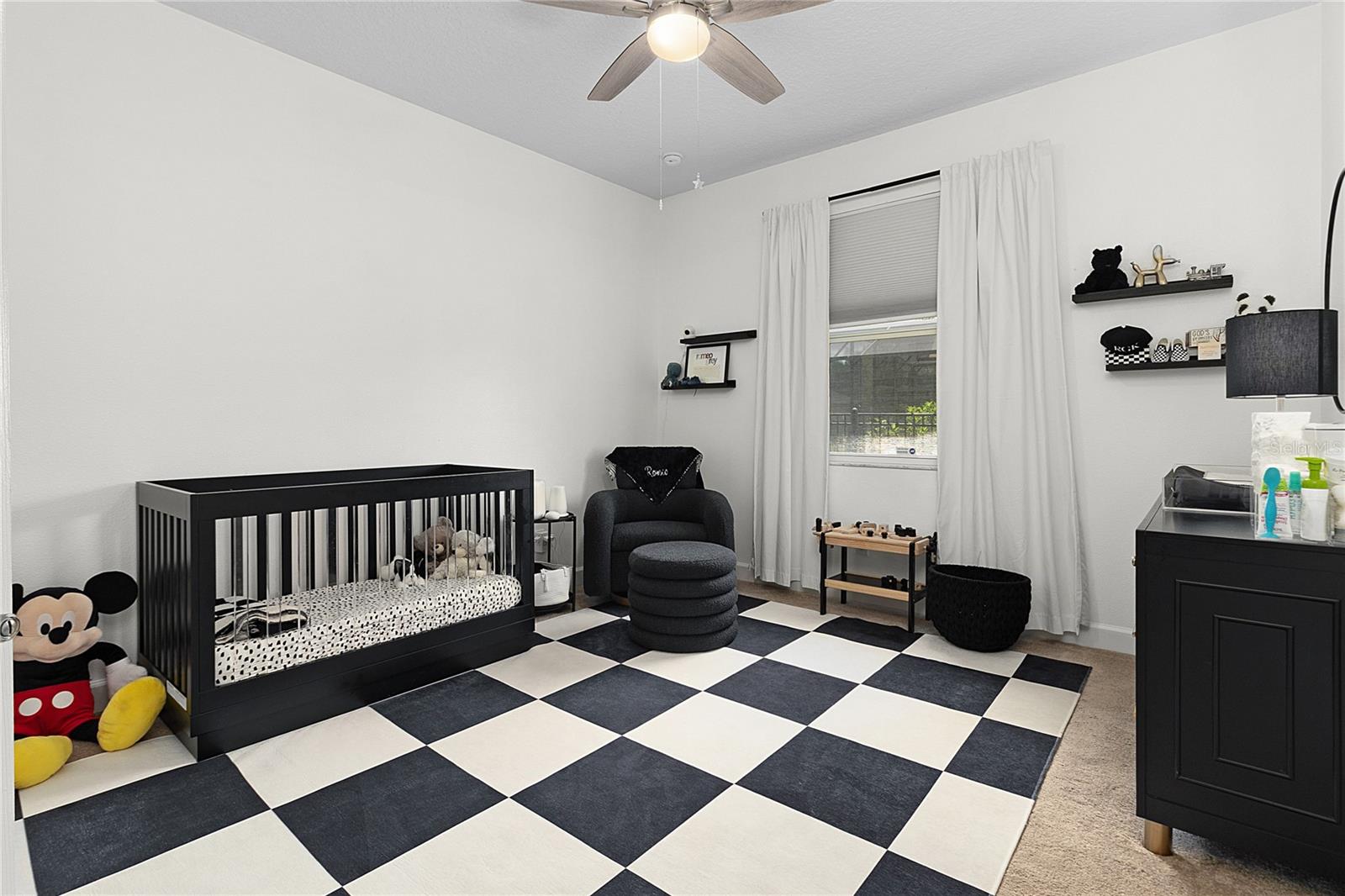 Image 20 of 81 For 4965 Parkview Drive