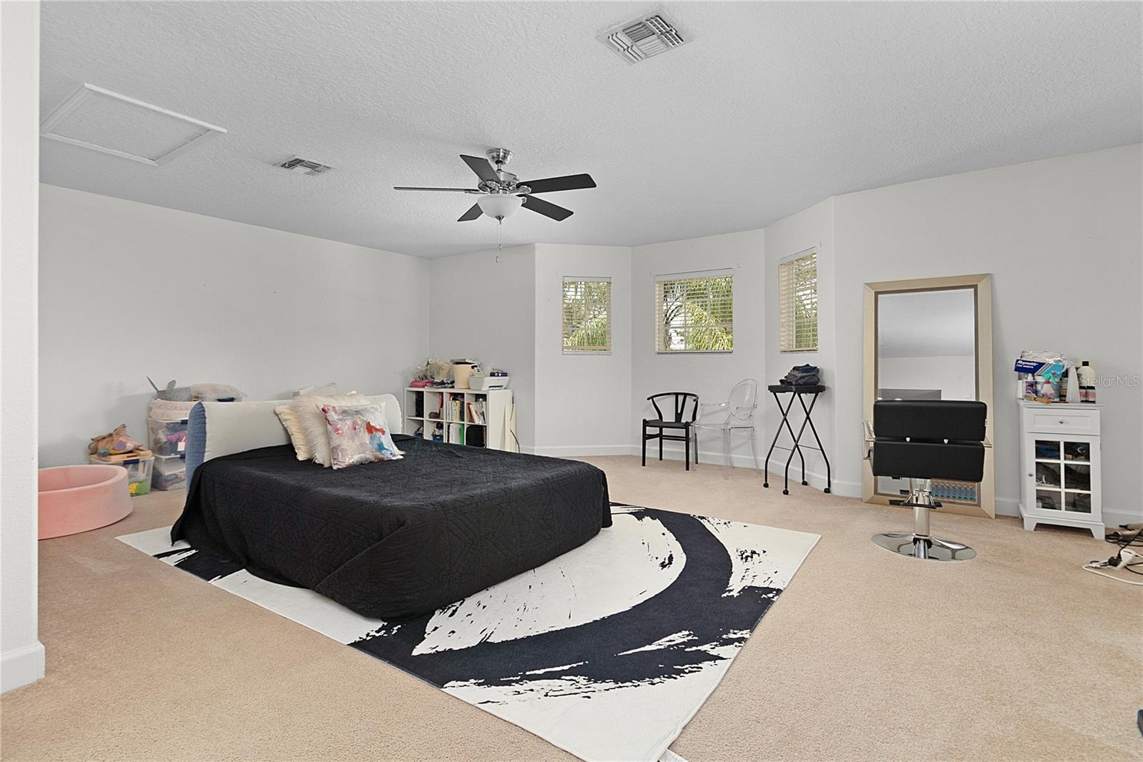 Image 26 of 81 For 4965 Parkview Drive