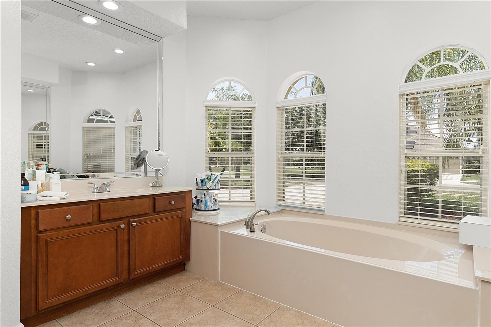 Image 31 of 81 For 4965 Parkview Drive