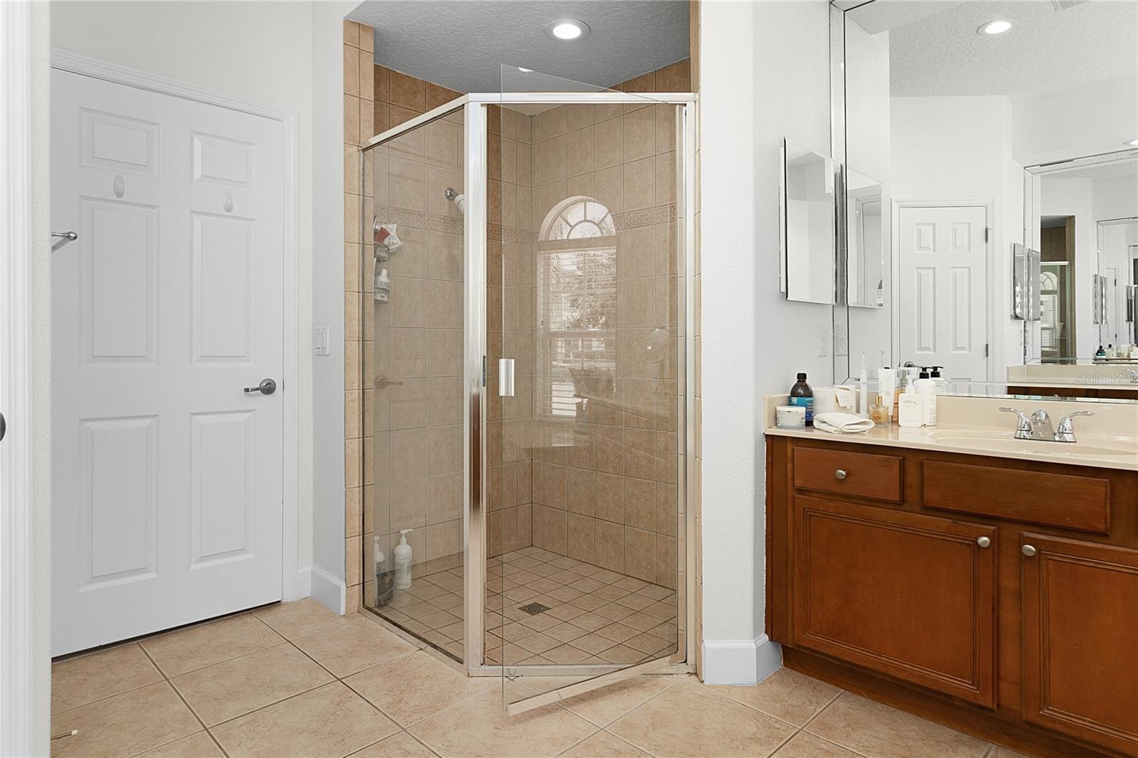 Image 32 of 81 For 4965 Parkview Drive