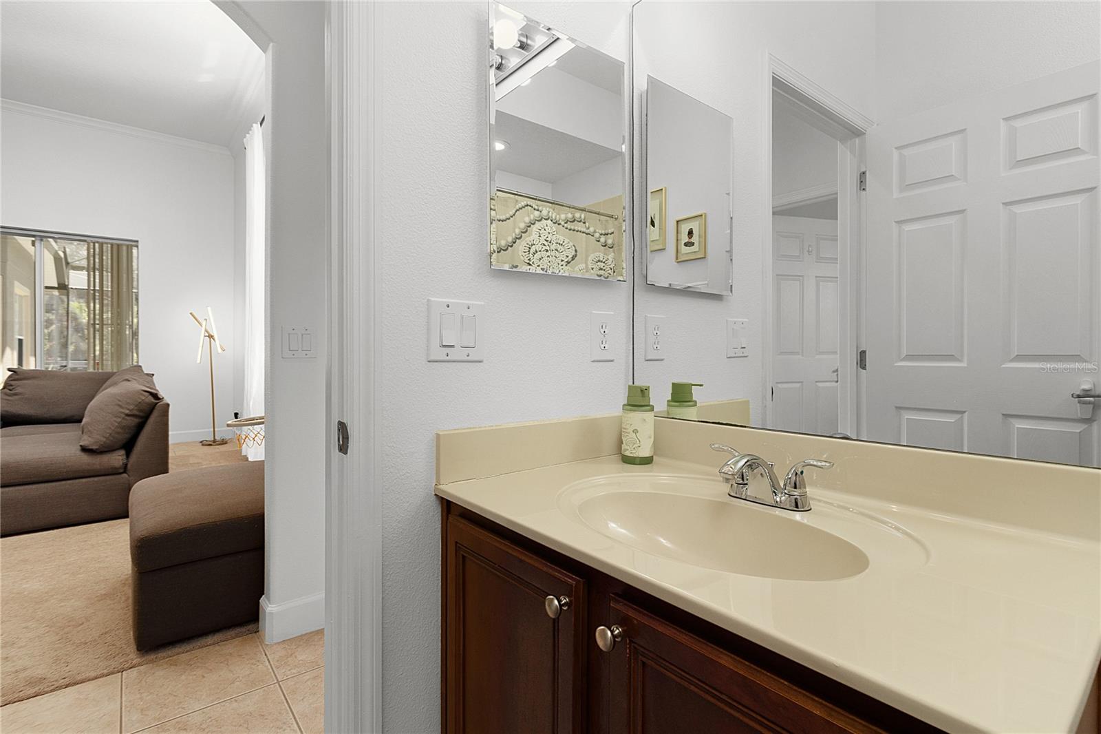 Image 34 of 81 For 4965 Parkview Drive