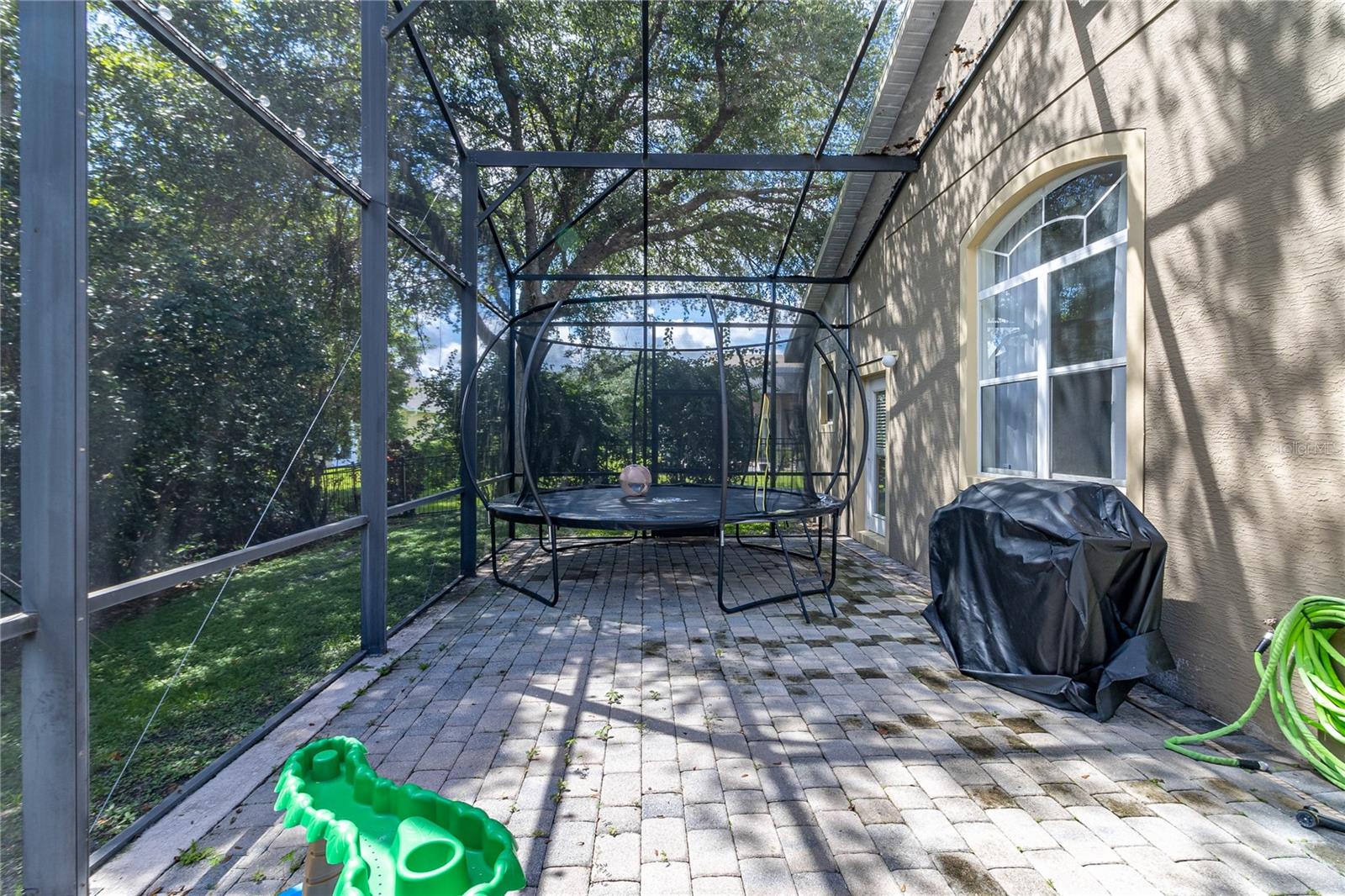 Image 46 of 81 For 4965 Parkview Drive