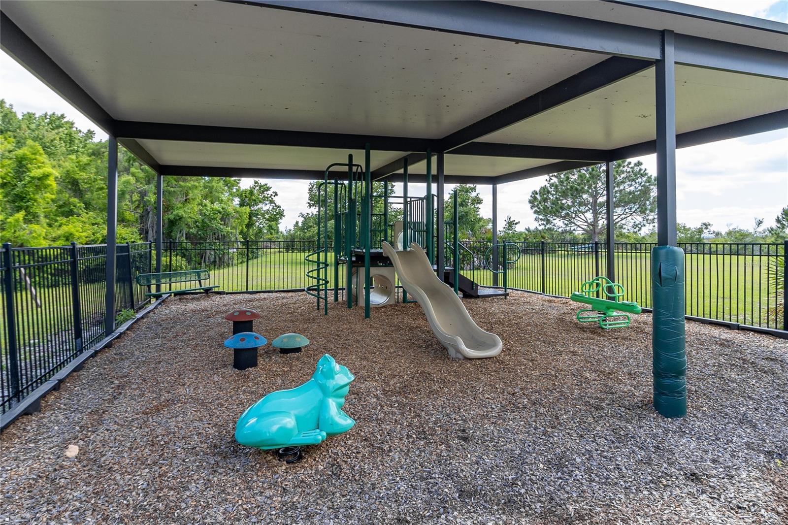 Image 64 of 81 For 4965 Parkview Drive