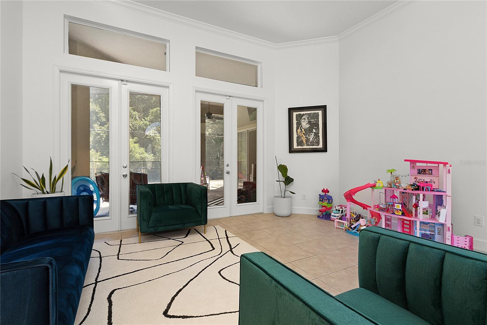 Image 8 of 81 For 4965 Parkview Drive