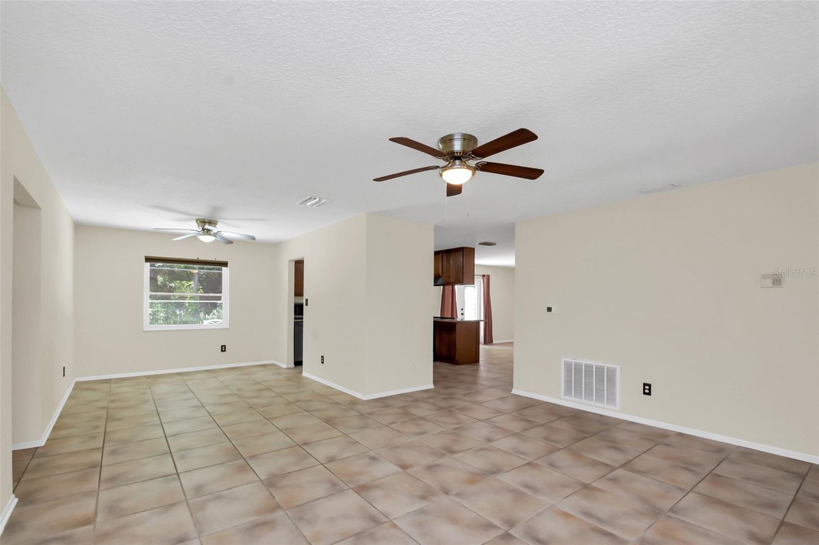 Image 4 of 29 For 721 Sailfish Road