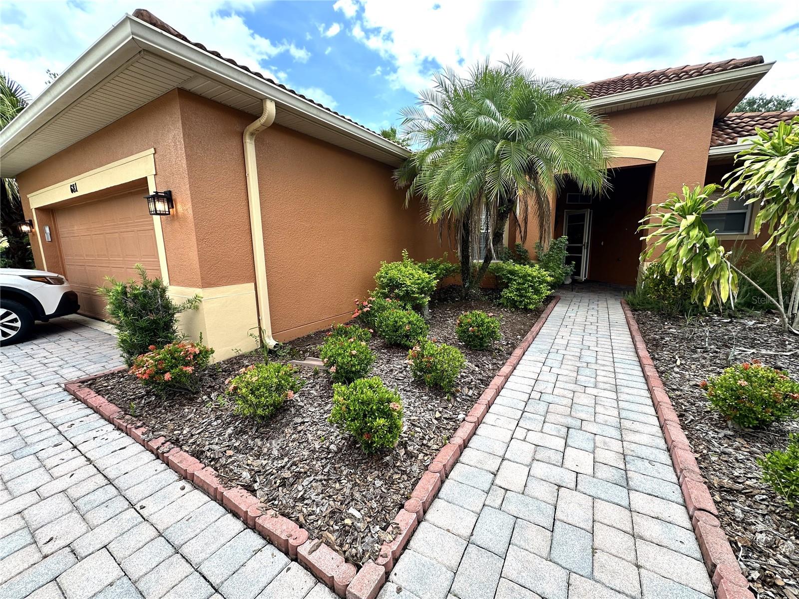 Image 3 of 26 For 681 Coronado Drive