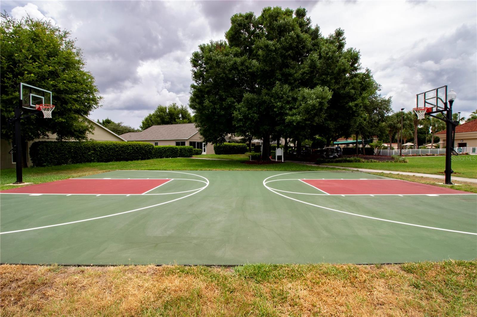 Image 88 of 98 For 2147 Saint Ives Court