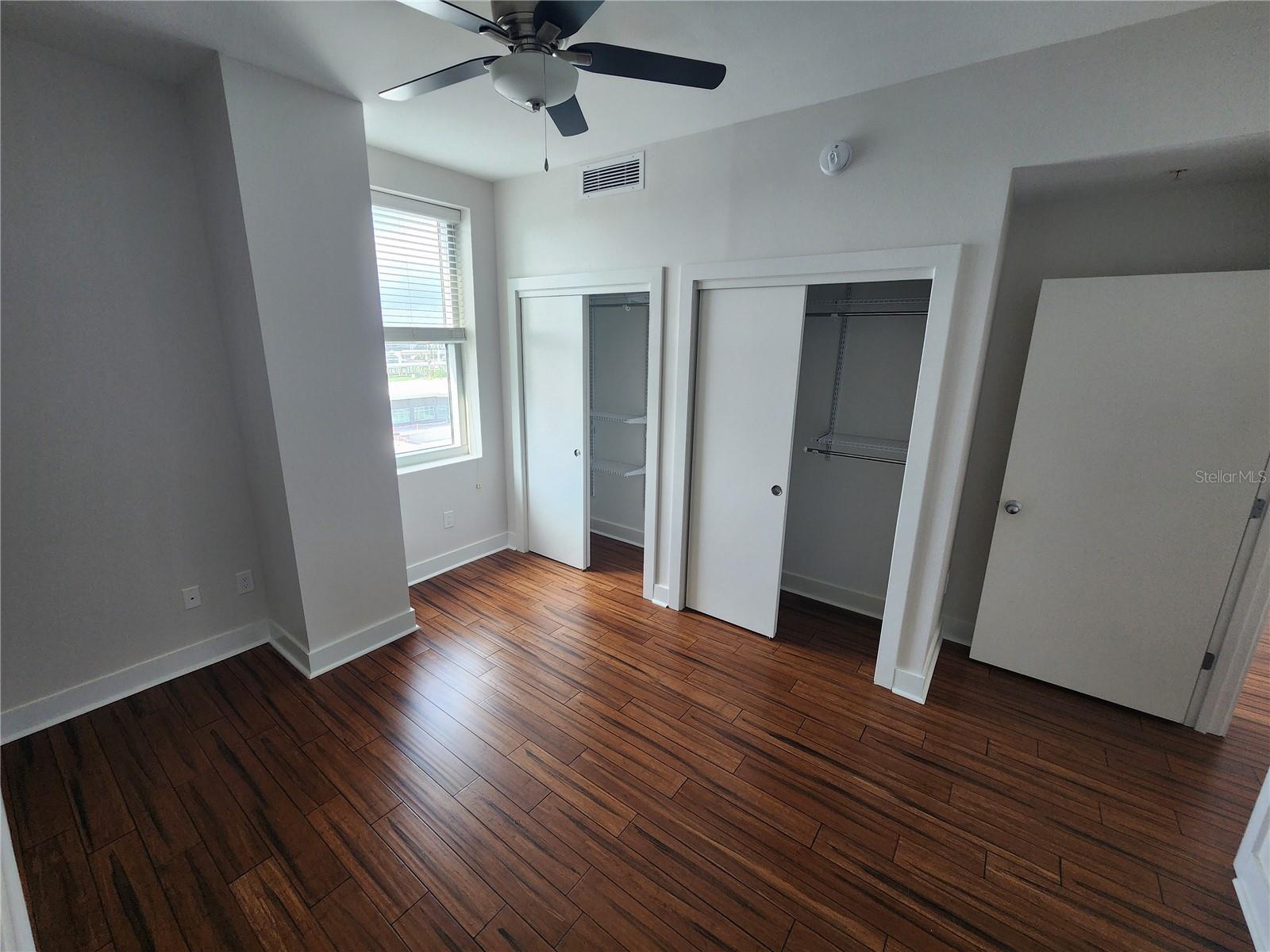 Listing photo id 8 for 1208 Kennedy Boulevard 1121