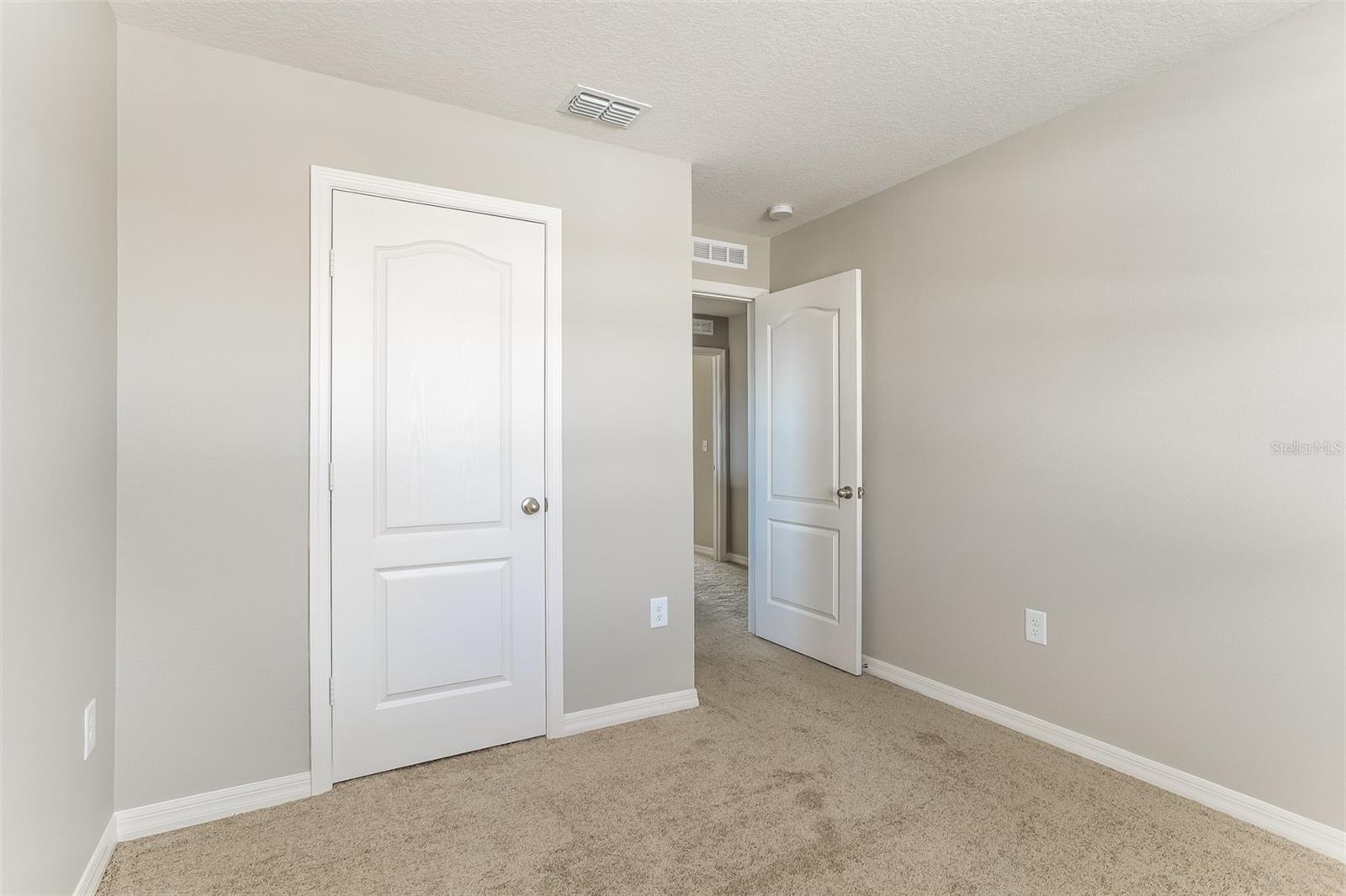 Image 11 of 17 For 125 Violet Court
