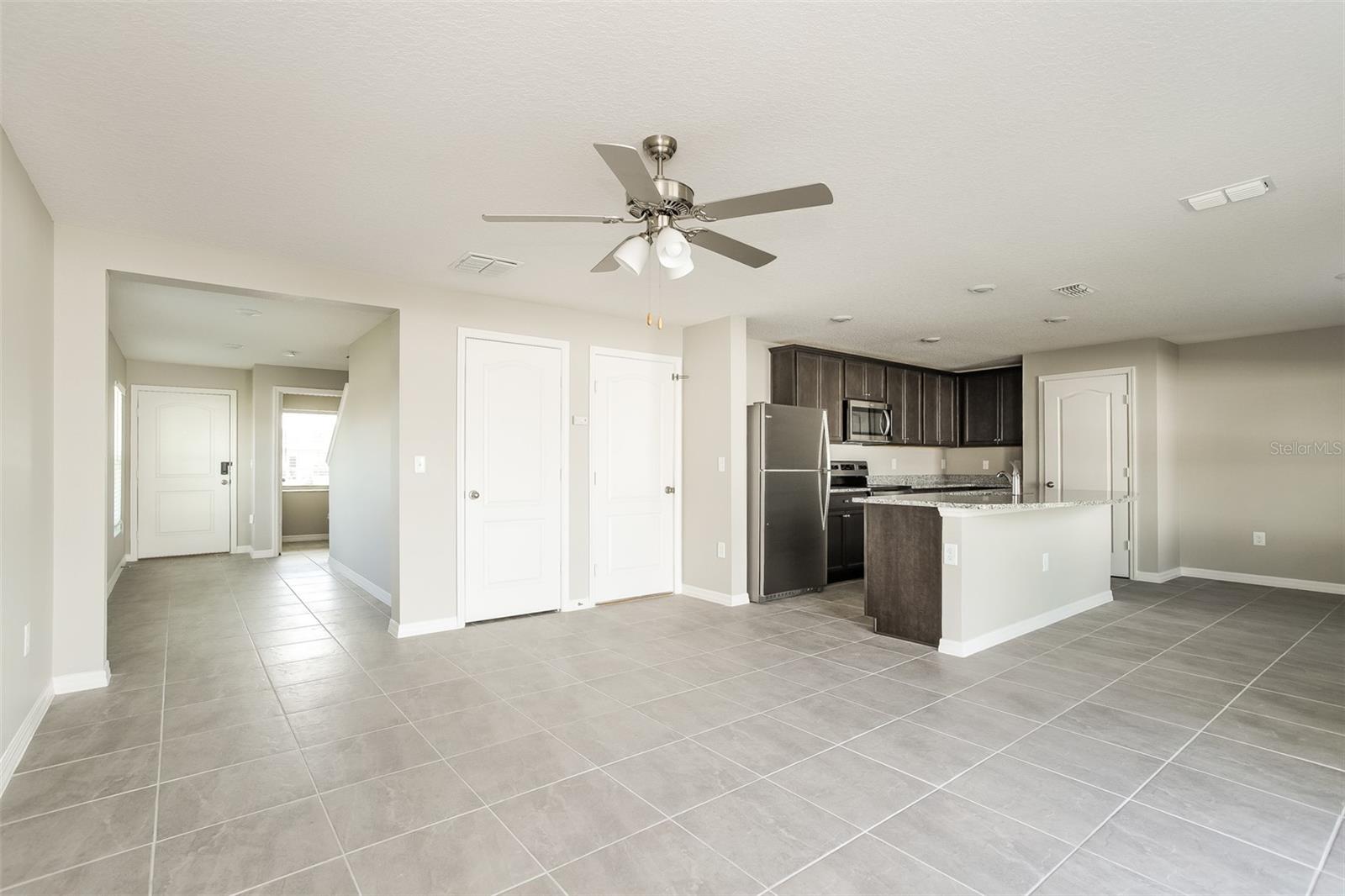 Image 4 of 17 For 125 Violet Court