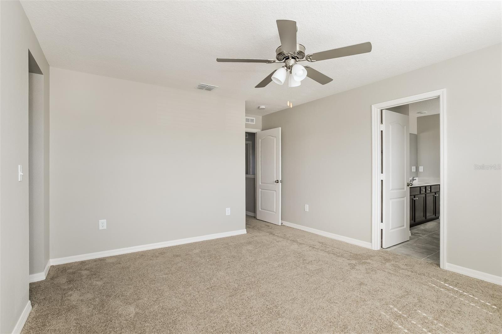 Image 9 of 17 For 125 Violet Court