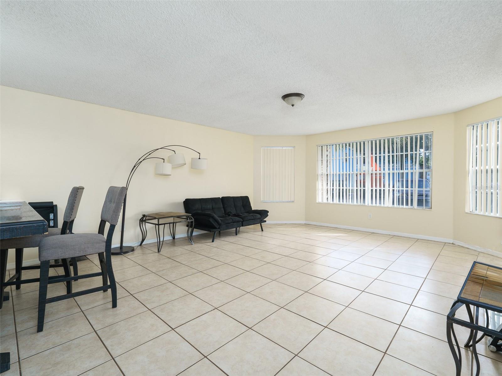 Image 9 of 20 For 2715 Poinciana Boulevard 129