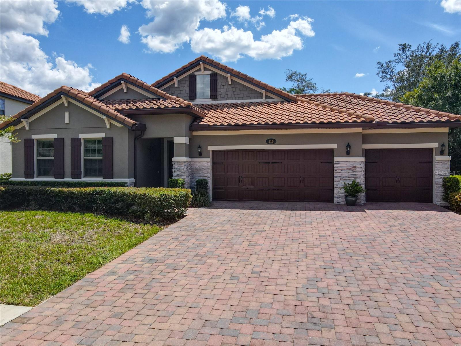 Listing Details for 110 San Lucia Drive, DEBARY, FL 32713