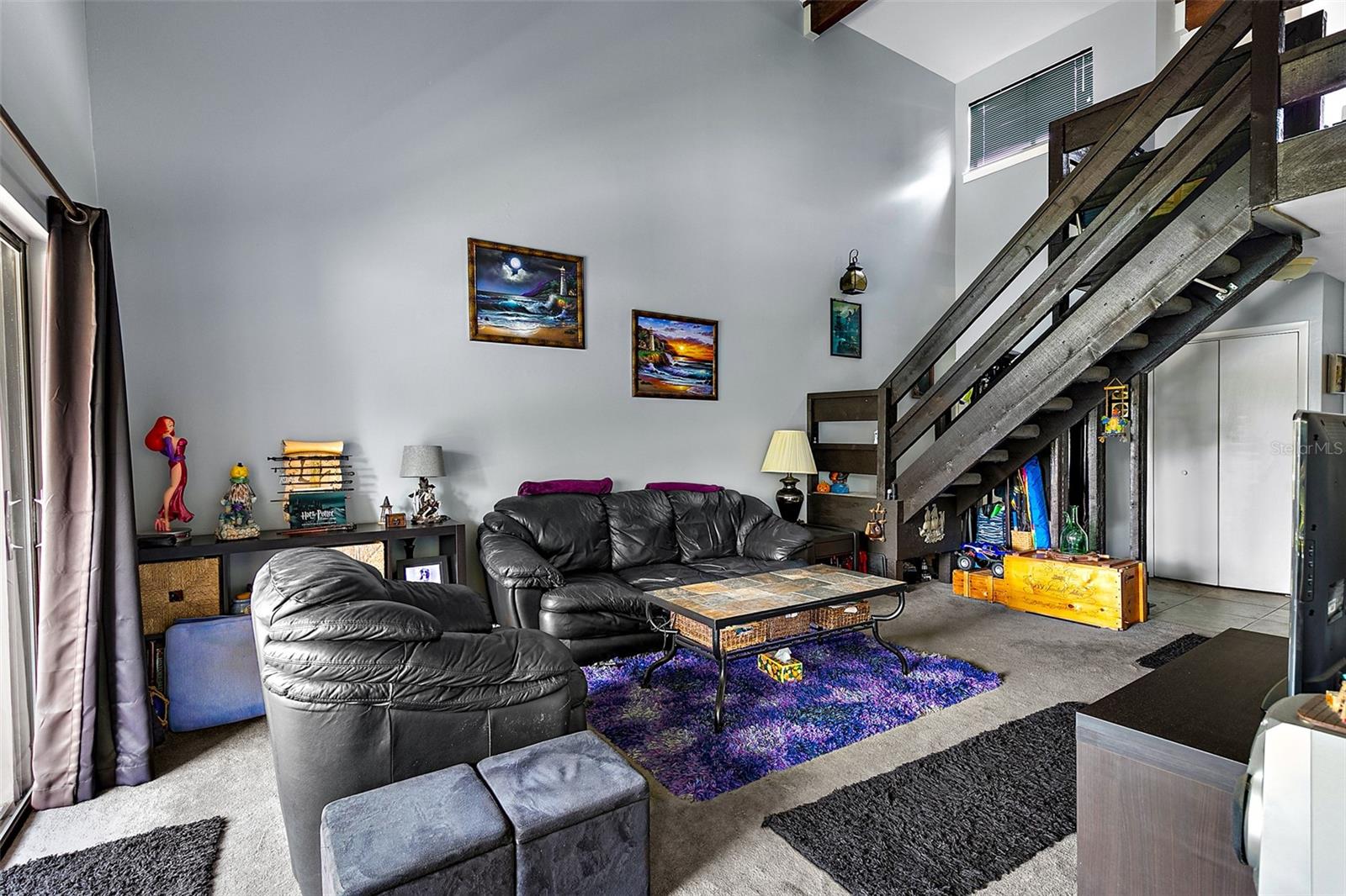 Image 6 of 29 For 206 Orienta Point St  206