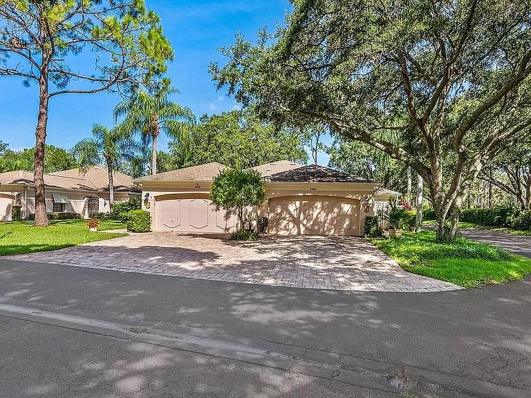 Details for 5462 Chanteclaire  65, SARASOTA, FL 34235