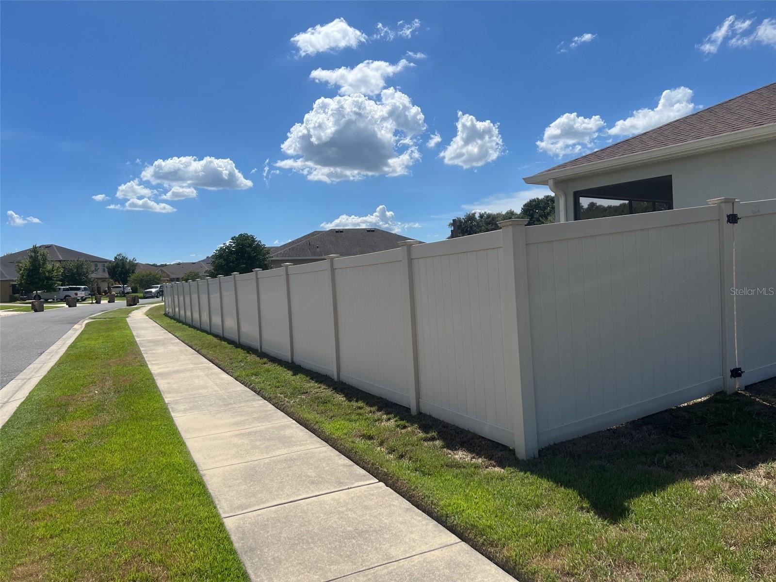 Image 8 of 42 For 23642 Companero Drive