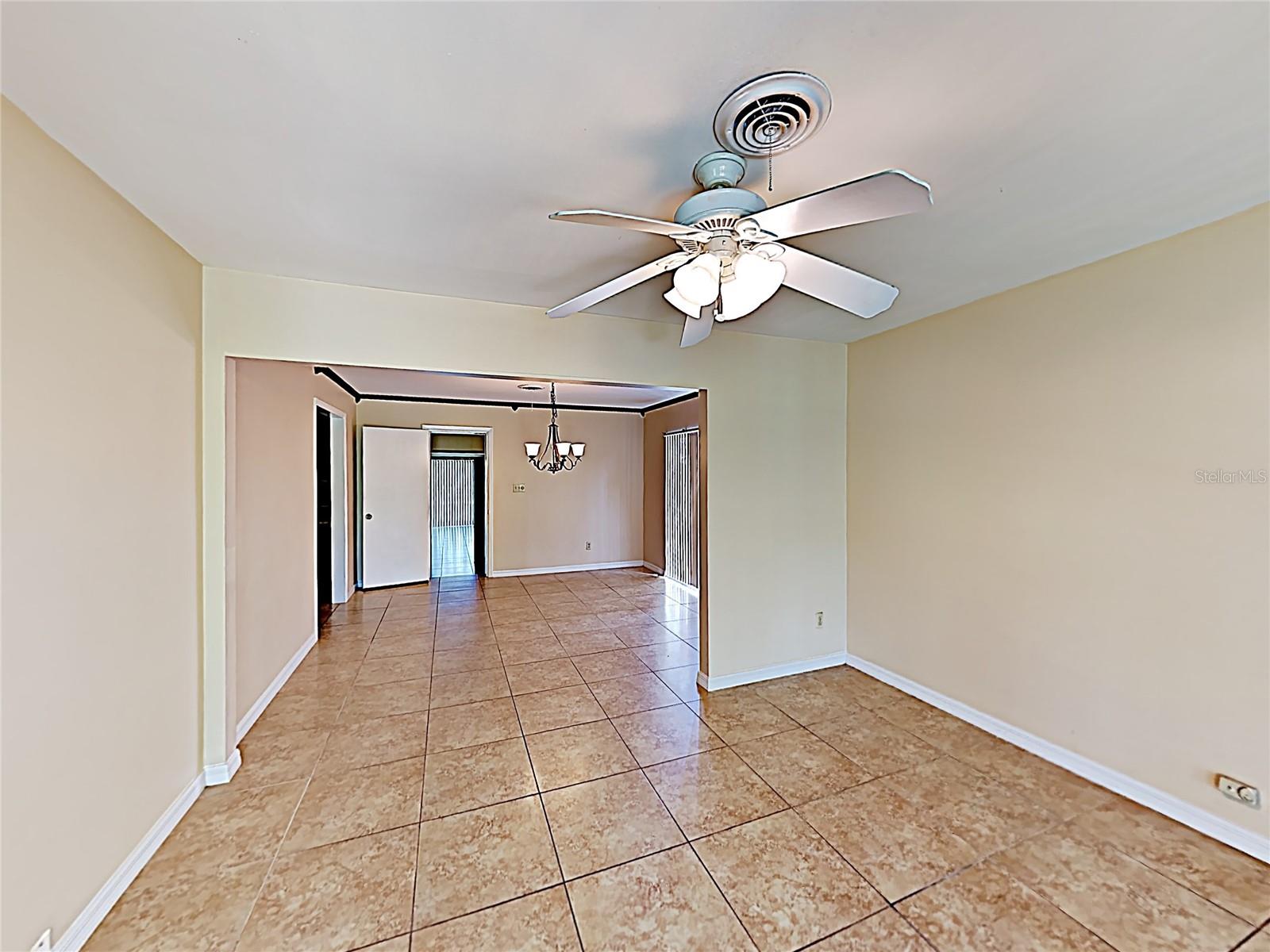 Image 6 of 15 For 2512 Sea Breeze Court