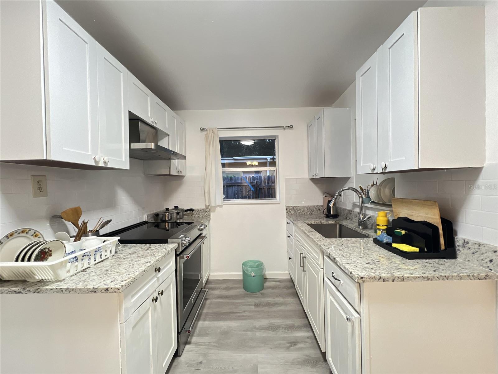 Image 11 of 18 For 902 San Domingo Road